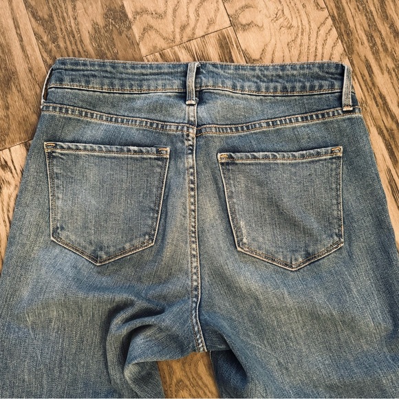 Old Navy Distressed Straight crop jeans - Picture 7 of 8